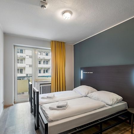 Hotel A&O Muenchen Hauptbahnhof Esterno foto
