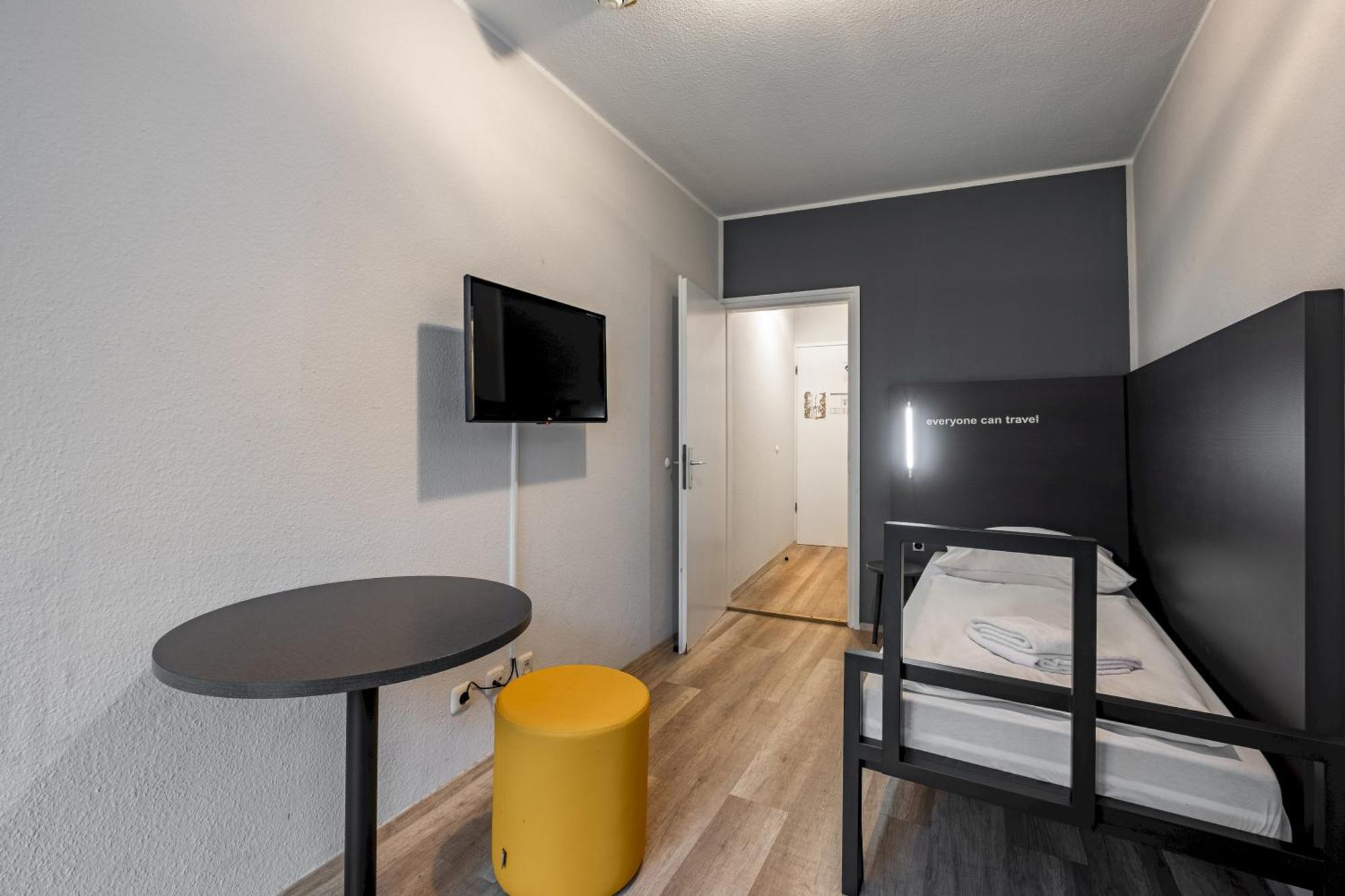 Hotel A&O Muenchen Hauptbahnhof Camera foto